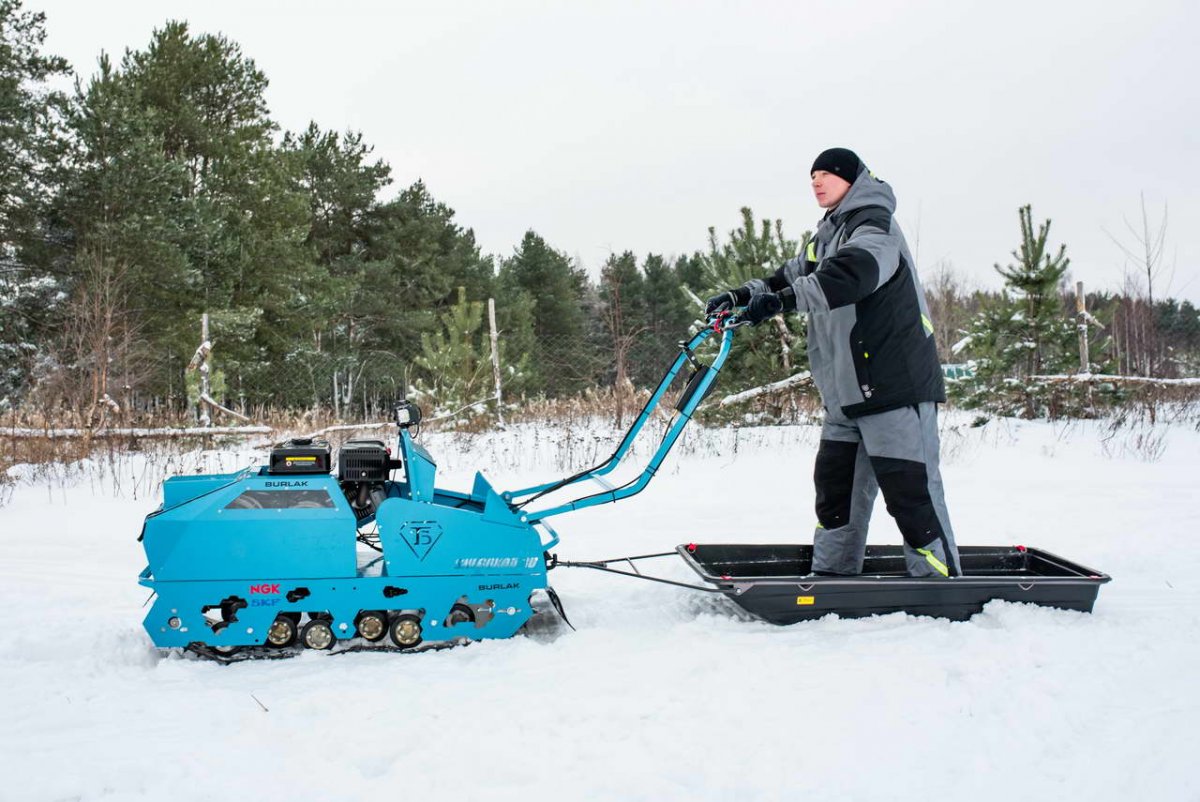Мотобуксировщик Бурлак Таежник